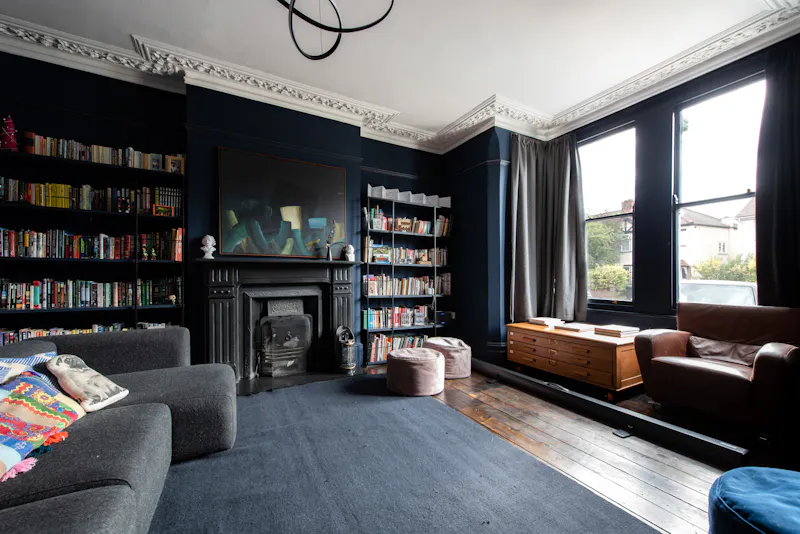 Dark & modern Walthamstow home, E519 (photo 3)