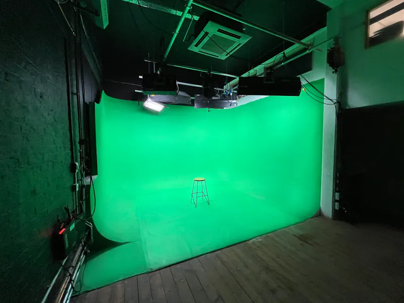 Woolwich Dockyard Studios, N516 (photo 68)