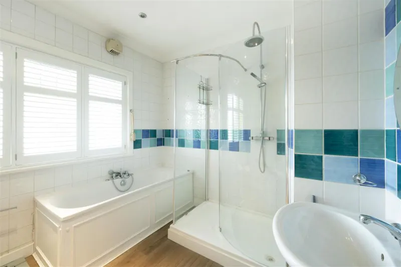 Bathroom at Spacious 1920's house Kingston, E517 (photo 18)