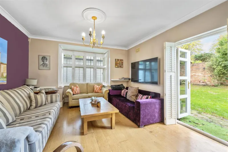 Living Room at Spacious 1920's house Kingston, E517 (photo 6)