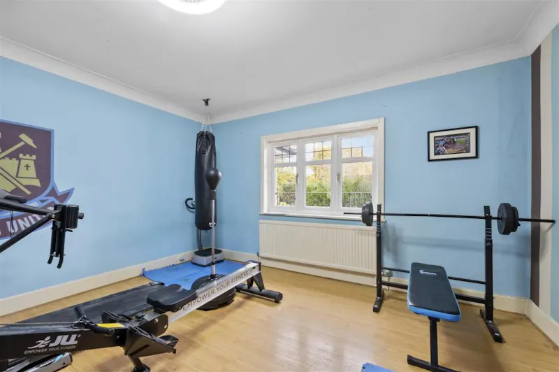 Gym at Spacious 1920's house Kingston, E517 (photo 20)