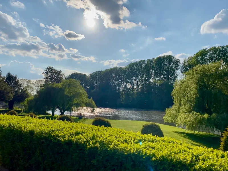 Countryside at Magical Marlow River House, E516 (photo 49)