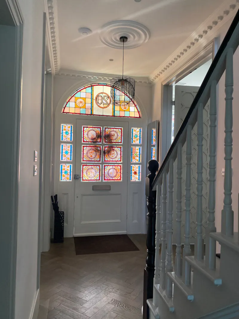 Entrance hall at Double-fronted Wandsworth home, B2108 (photo 11)