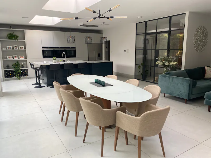 Open plan at Double-fronted Wandsworth home, B2108 (photo 4)