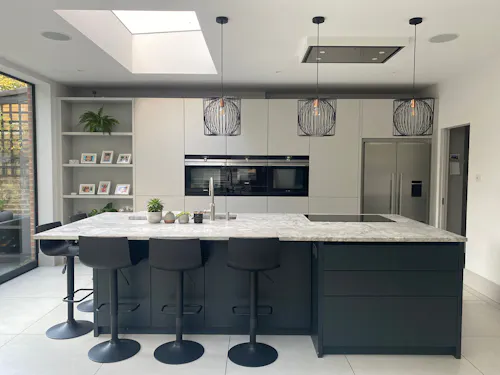 Double-fronted Wandsworth home, B2108