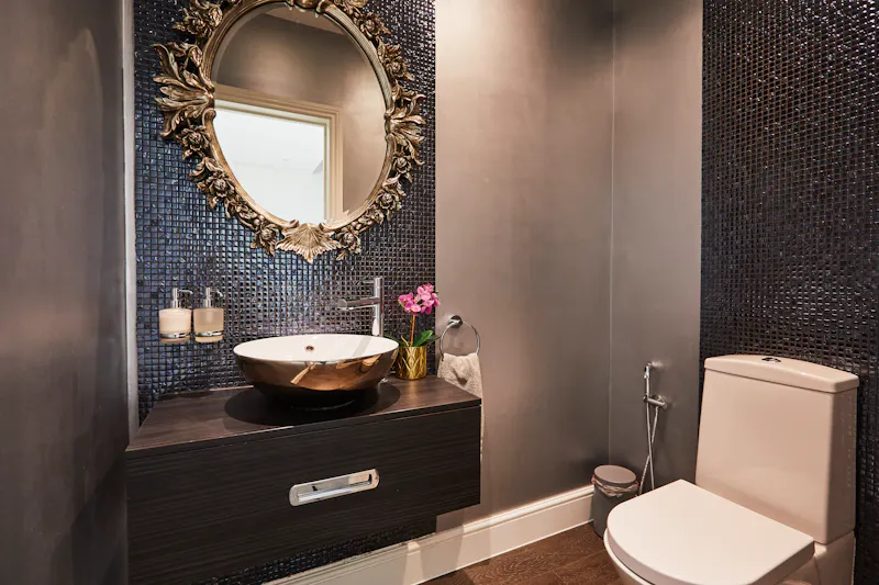 Bathroom at Quirky rustic Hampstead home, E522 (photo 23)