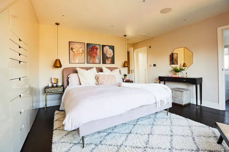 Quirky rustic Hampstead home, E522 (photo 20)
