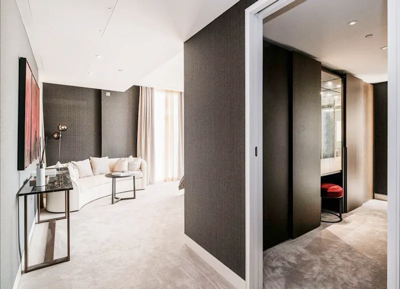 Dressing room at Panoramic City Penthouse, F1236 (photo 6)