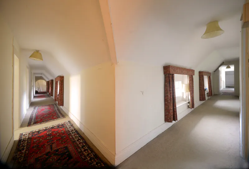 Corridor at Voysey house near Peterborough, E515 (photo 14)