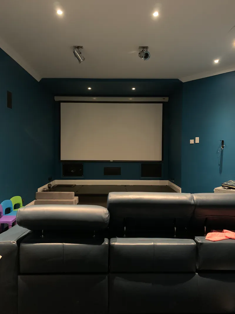 Home cinema at Friern Park Family House, B2019 (photo 9)