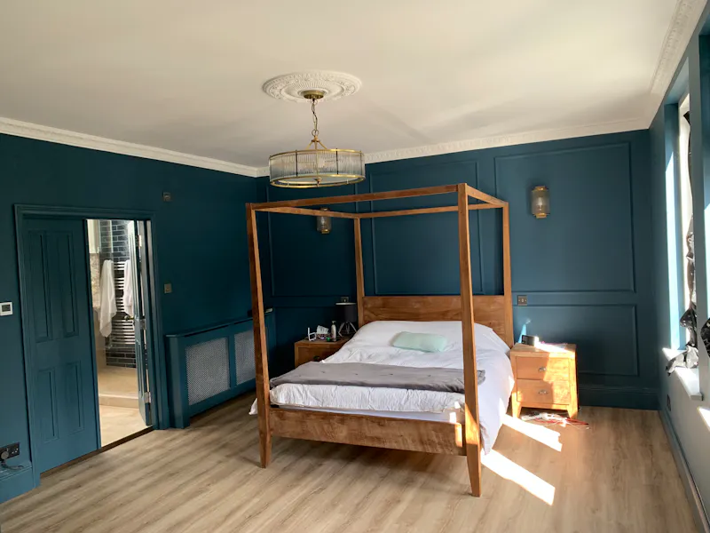 Bedroom at Friern Park Family House, B2019 (photo 10)