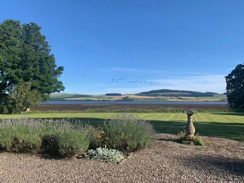 Listed home on the River Tay, A1288 (photo 36)