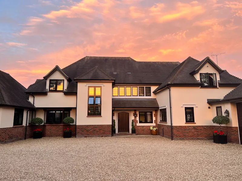 Family home near Brentwood, D2130 (photo 77)