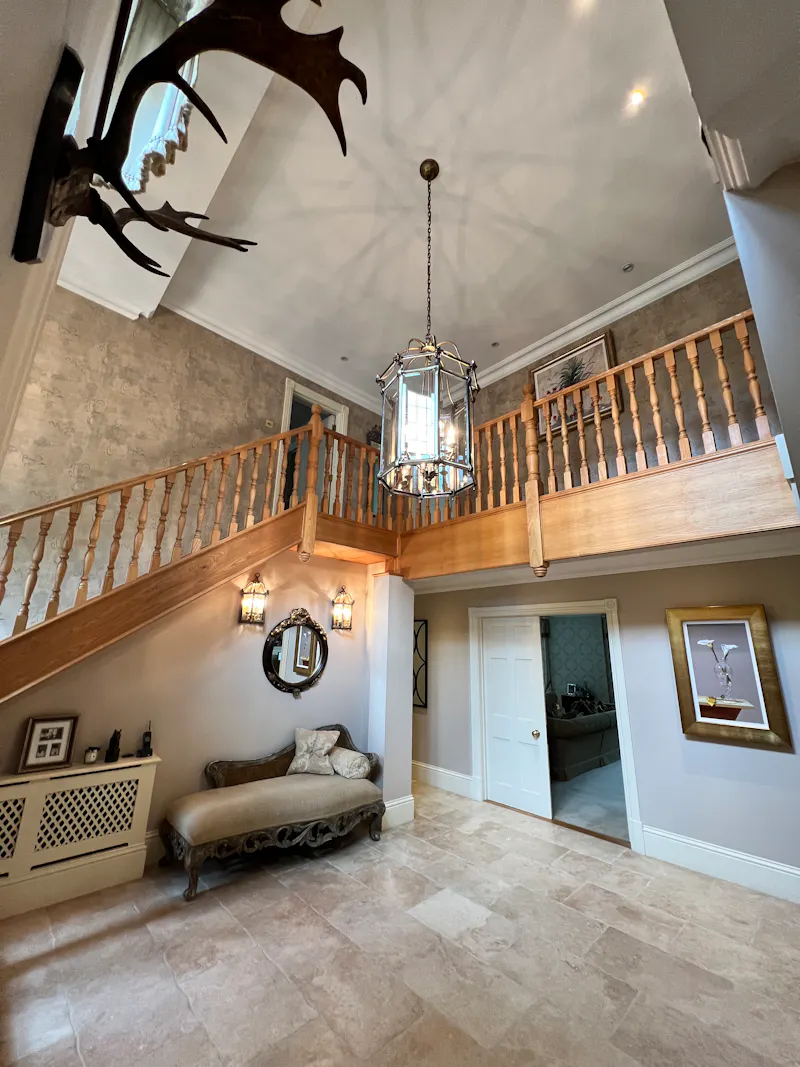 Family home near Brentwood, D2130 (photo 13)