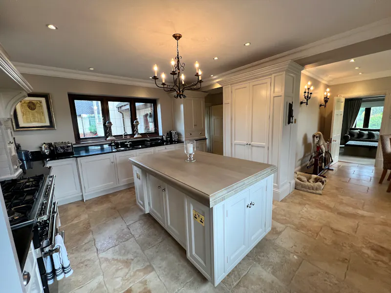 Family home near Brentwood, D2130 (photo 10)