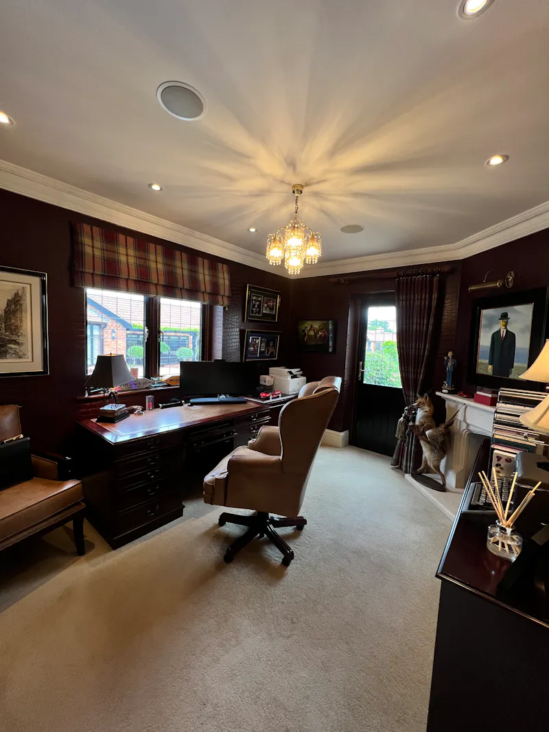 Family home near Brentwood, D2130 (photo 50)