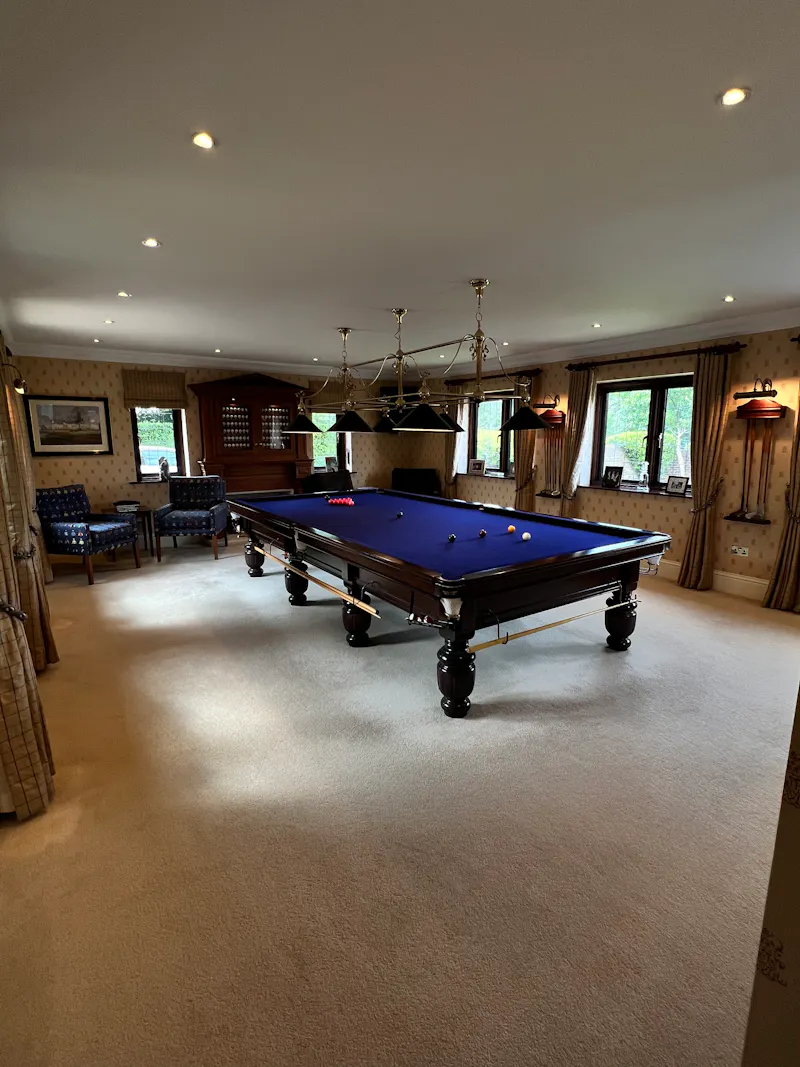 Family home near Brentwood, D2130 (photo 43)