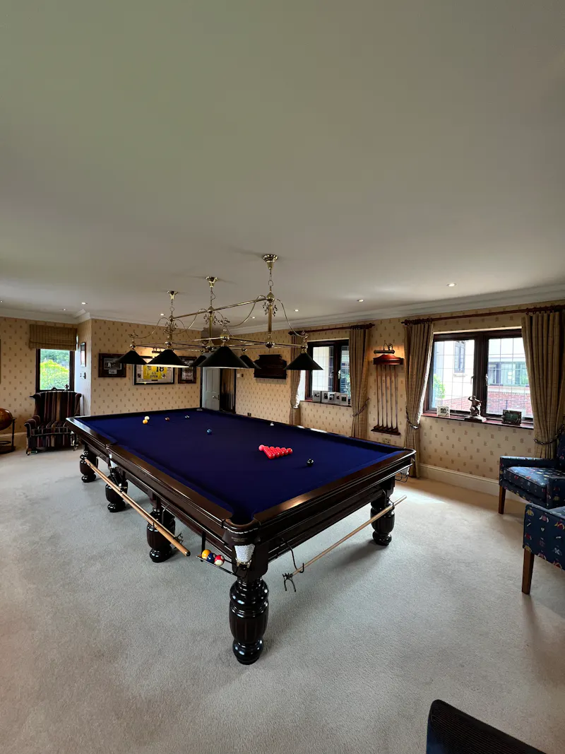 Family home near Brentwood, D2130 (photo 44)