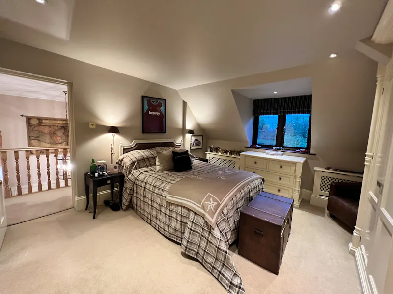 Bedroom at Family home near Brentwood, D2130 (photo 19)