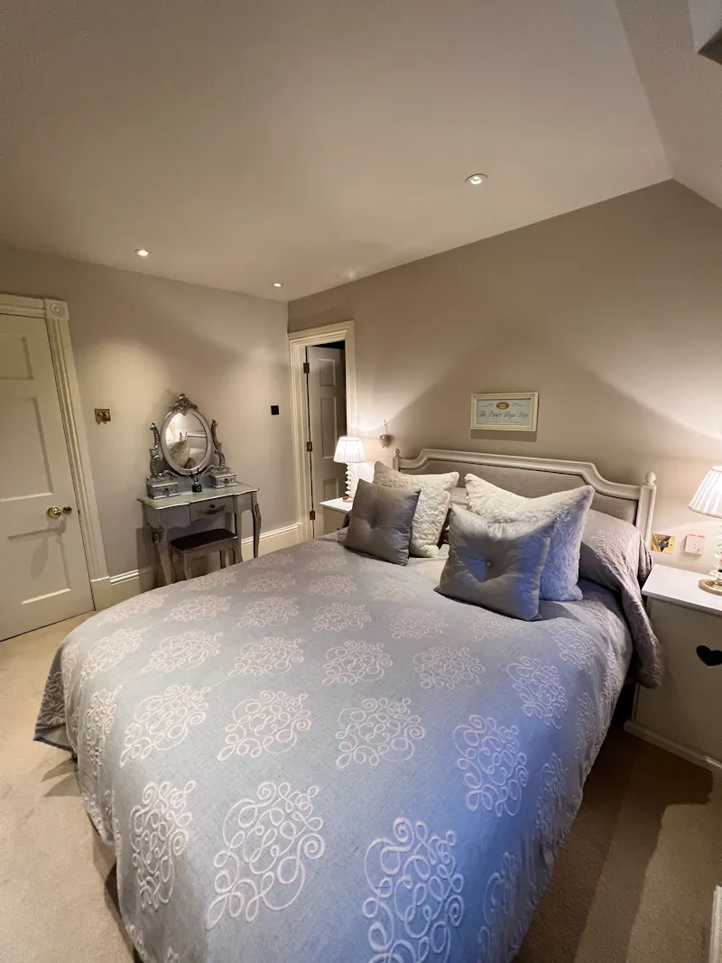 Family home near Brentwood, D2130 (photo 28)
