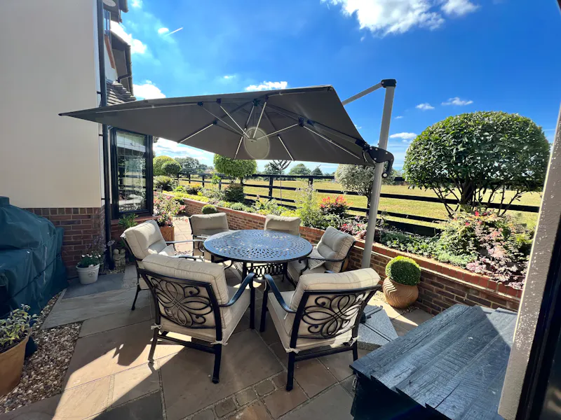 Family home near Brentwood, D2130 (photo 56)
