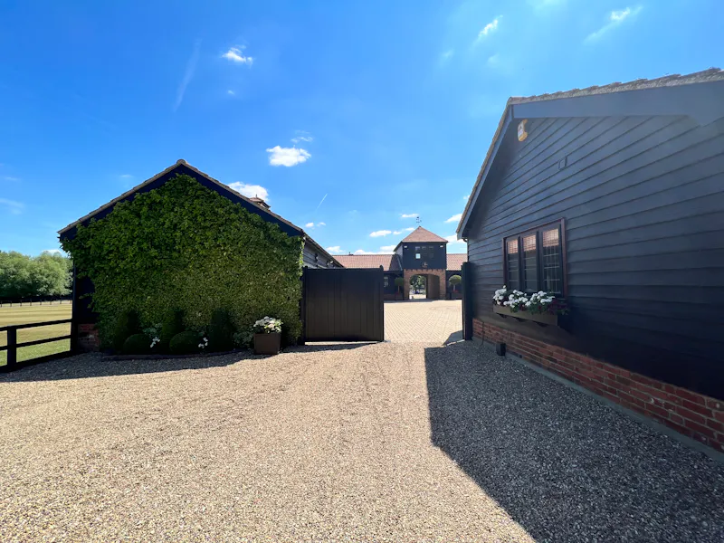Family home near Brentwood, D2130 (photo 58)