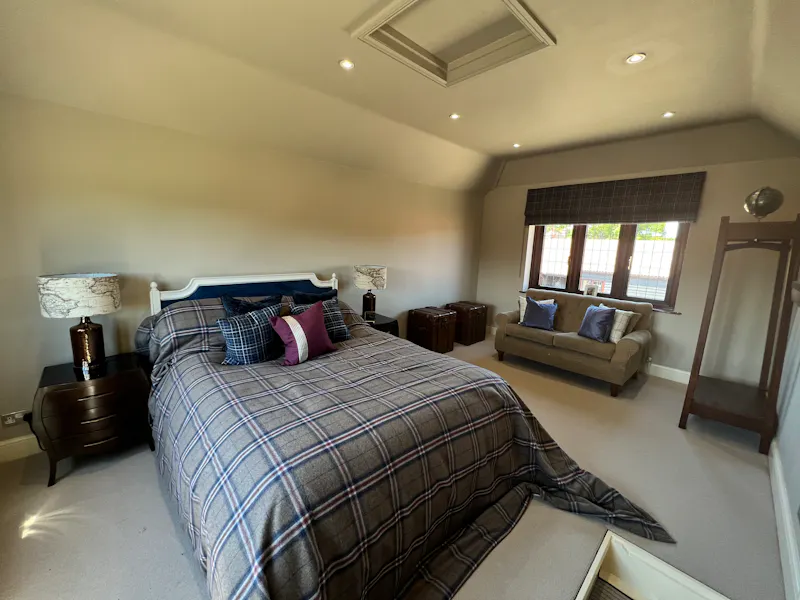Family home near Brentwood, D2130 (photo 36)