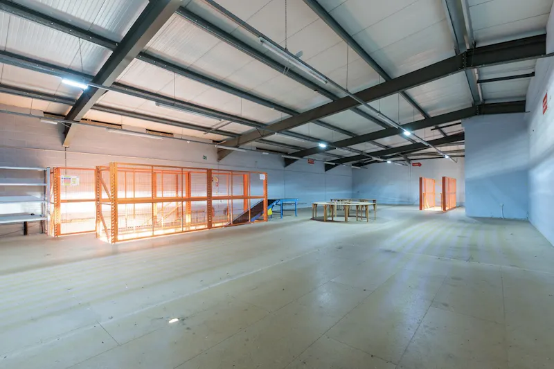 Drive-in Wembley studio , N541 (photo 5)