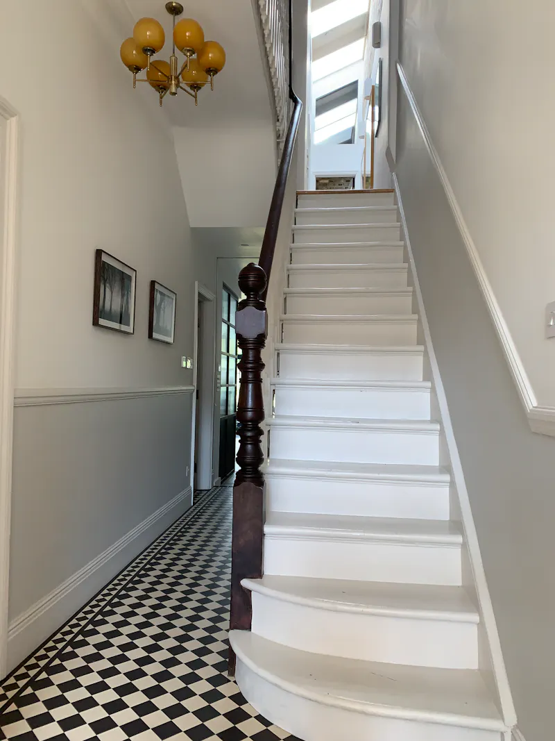Staircase at Victorian Terrace Queens Park, B2020 (photo 25)