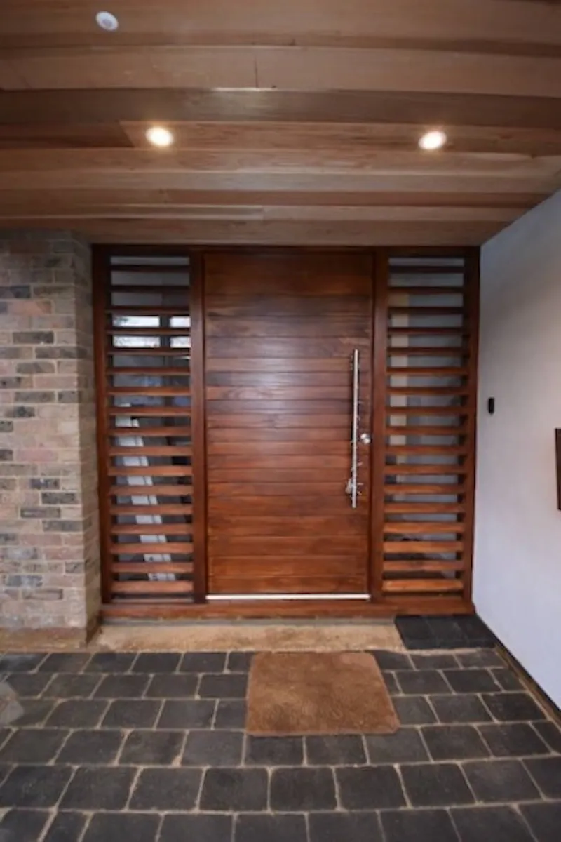Waverley Architectural Bungalow, D2717 (photo 2)