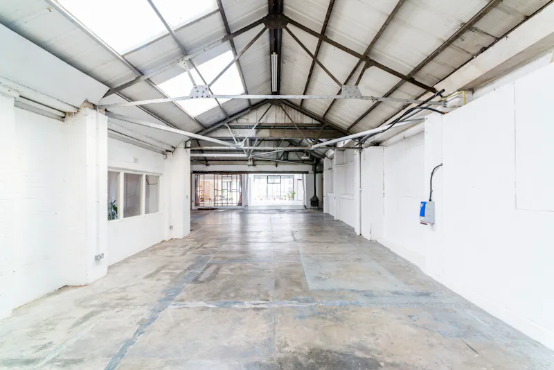 Clapton Studio & Club, N189 (photo 11)