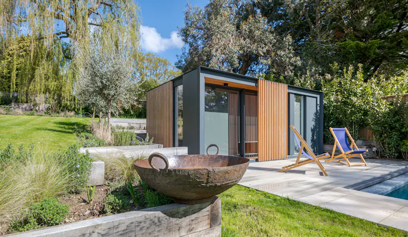 Summer house at  Cobham Pool House, K486 (photo 19)