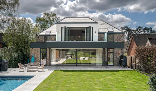  Cobham Pool House, K486