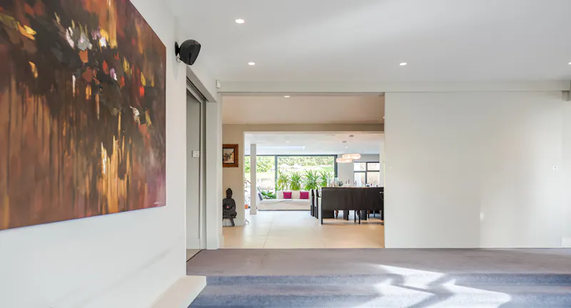 Entrance hall at Sleek modern Dulwich house, D2721 (photo 6)