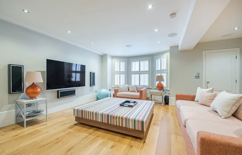 Home cinema at Sophisticated Clapham house, E382 (photo 14)