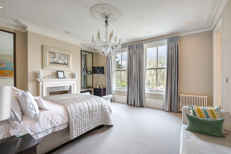 Sophisticated Clapham house, E382 (photo 16)