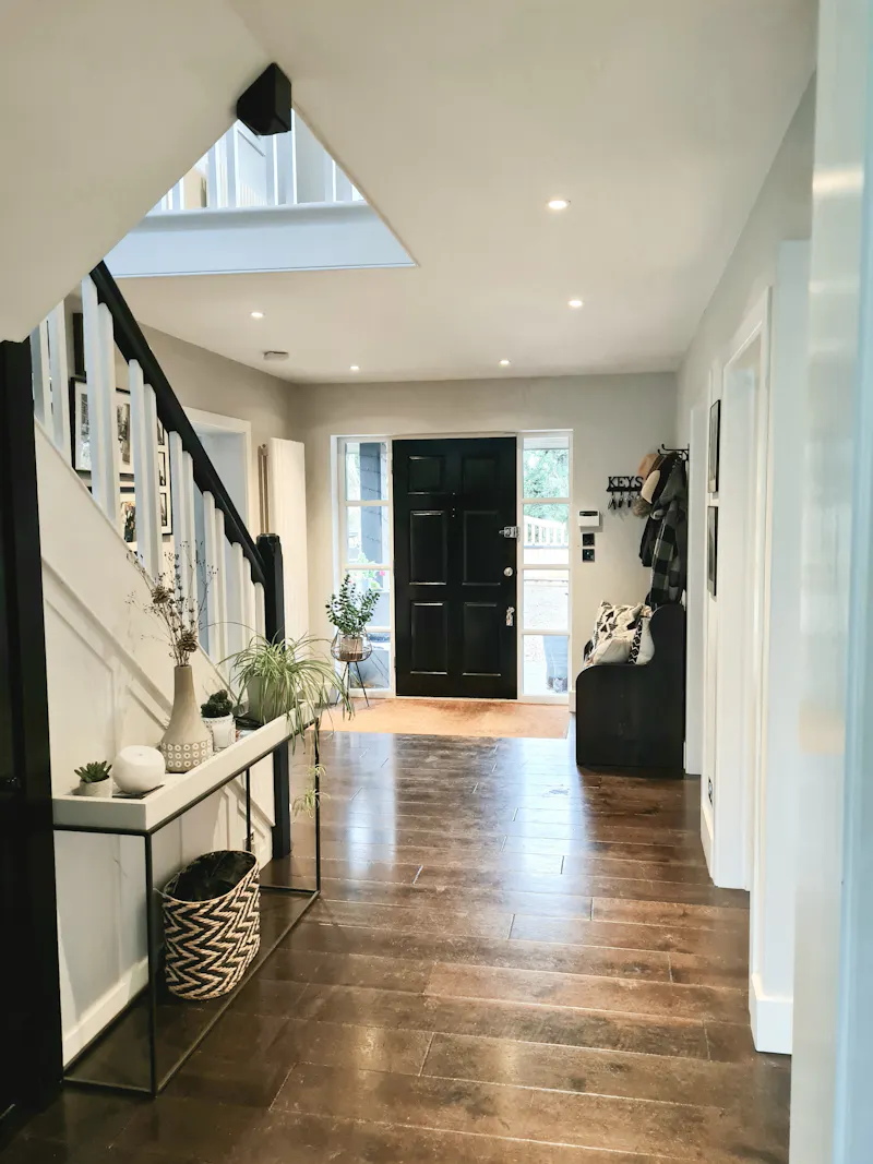 Entrance hall at Hertford Contemporary Home, D2724 (photo 12)