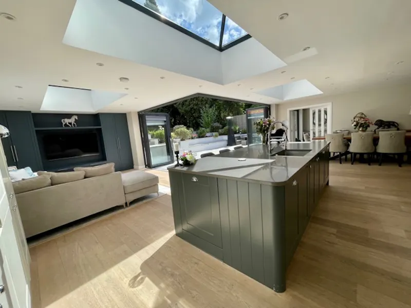 Modern 4 bed house Camberley, D2723 (photo 9)