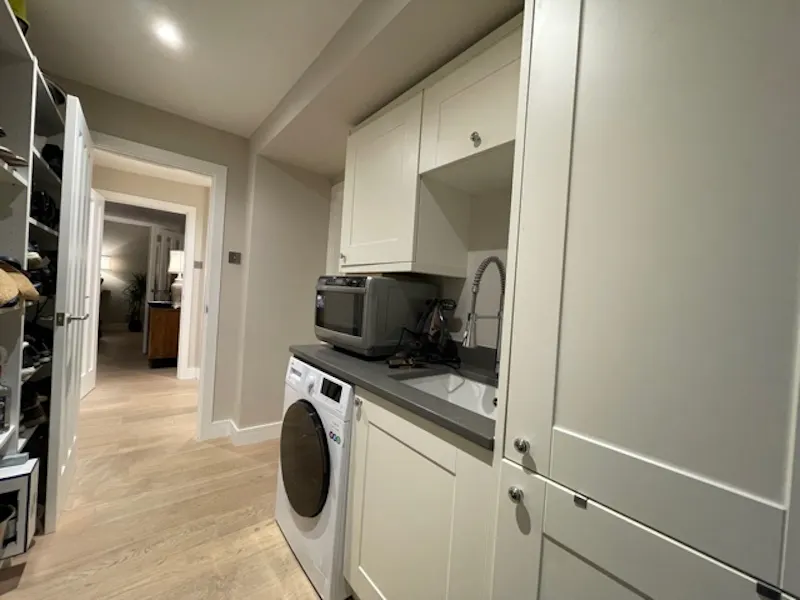 Utility room at Modern 4 bed house Camberley, D2723 (photo 16)