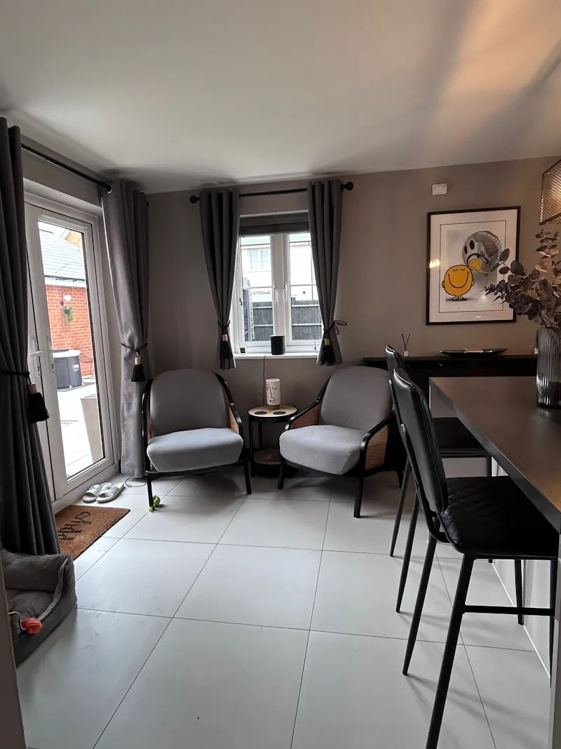 Harlow modern family home, D2725 (photo 11)