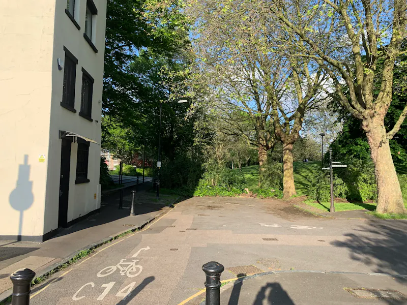 Leaning Tower of Rotherhithe, B2022 (photo 55)