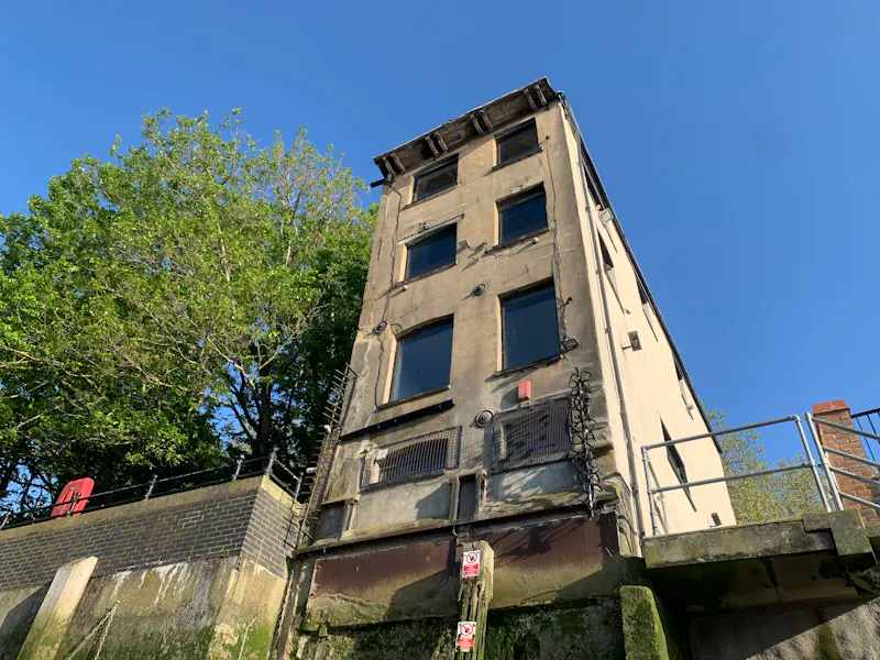 Leaning Tower of Rotherhithe, B2022 (photo 2)