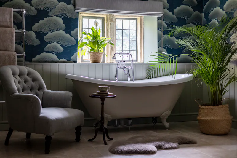 Bathroom at Contemporary Cotswold Home, A1614 (photo 16)