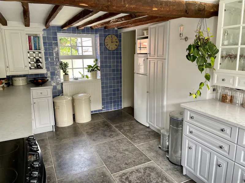 Quaint Great Missenden home, C886 (photo 5)