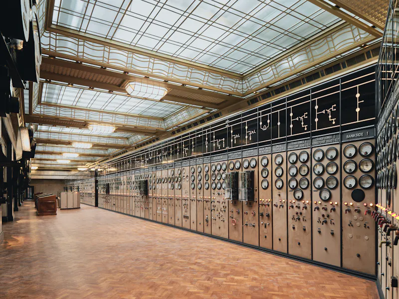 Floor - wooden at Control Room A, Q156 (photo 4)