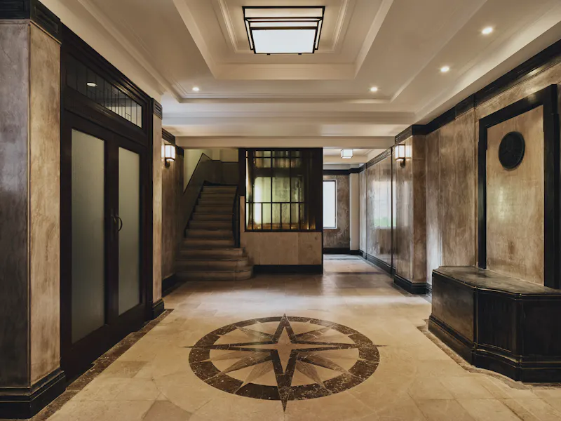 Entrance hall at Control Room A, Q156 (photo 3)