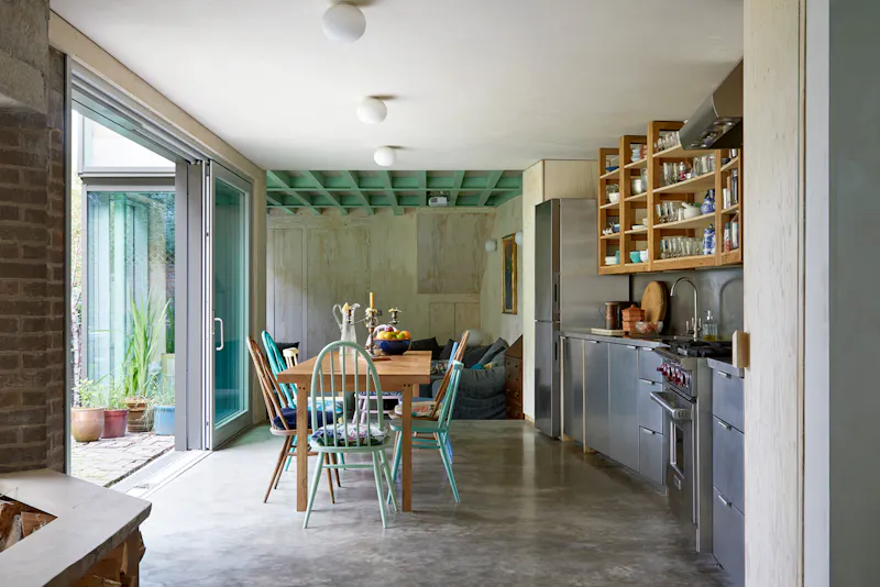 Kitchen at Hampstead Heath RIBA house, K487 (photo 4)