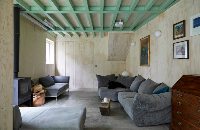 Living Room at Hampstead Heath RIBA house, K487 (photo 5)