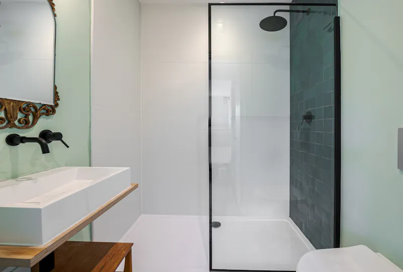 Shower at Bright Modern Wanstead Home, D2756 (photo 18)