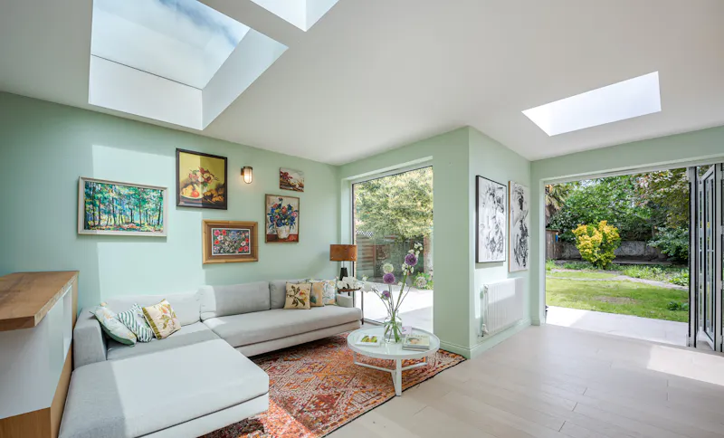 Bright Modern Wanstead Home, D2756 (photo 8)